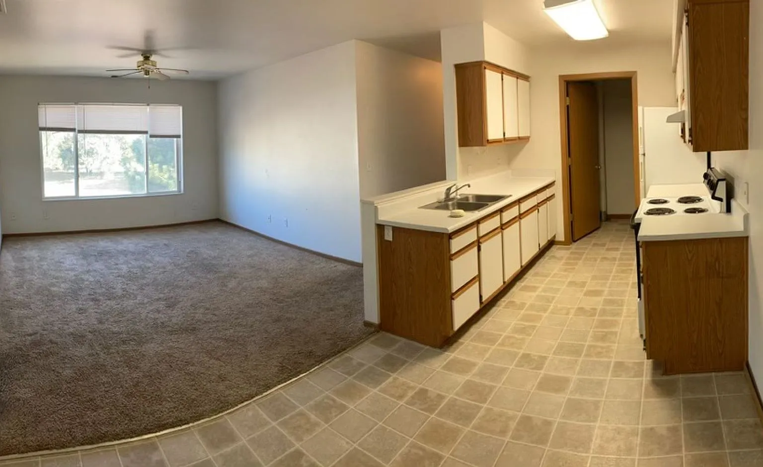 Burlington Colorado Apartments — Photo 1