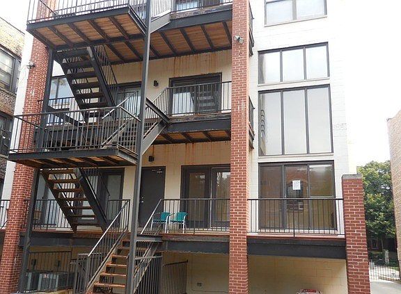 2nd image of 4720 S Woodlawn Ave APT C