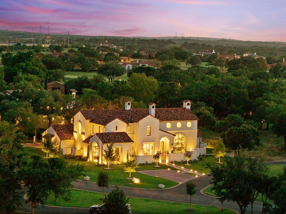 1st image of 125 Plaza Escondido