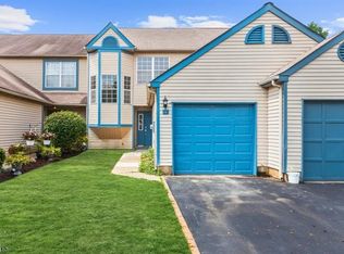 4 Laurel Ct, Hamilton, NJ 08690