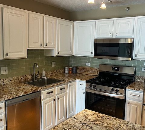 2nd image of 545 N Dearborn St #1200