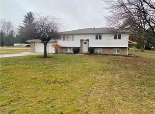 5042 Bright Baldwin Rd, Newton Falls, OH 44444