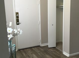 10903 State Line Rd APT 4, Kansas City, MO 64114