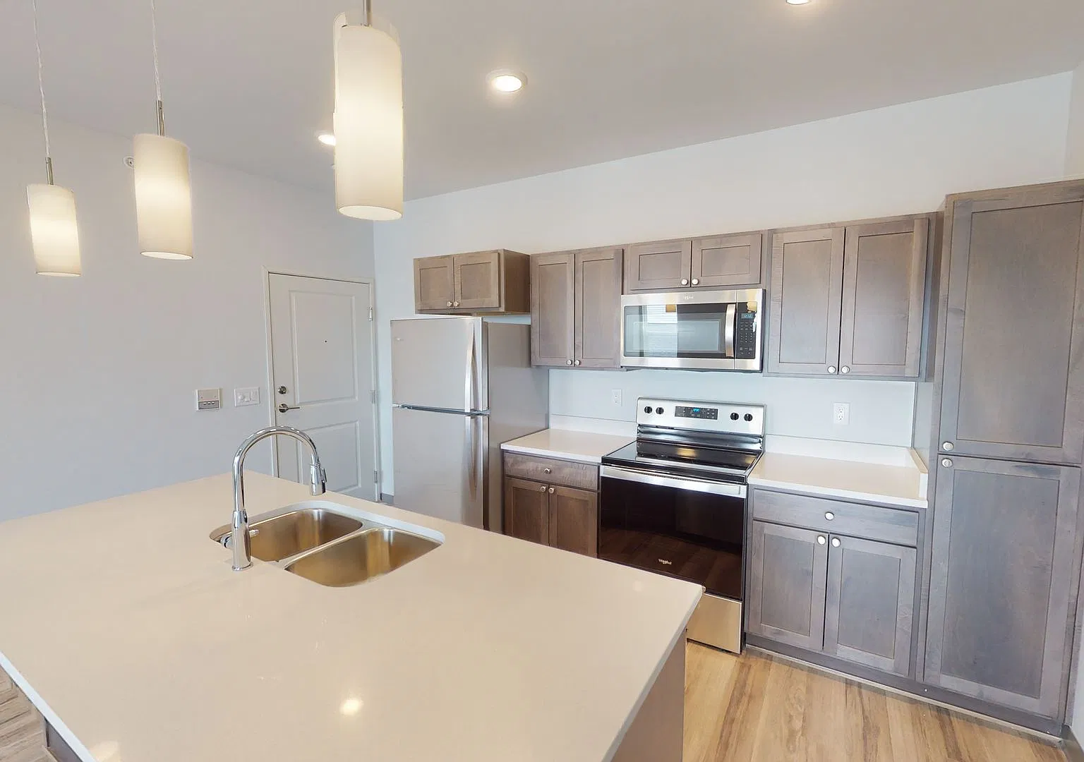 1030 Ida Place — Photo 2
