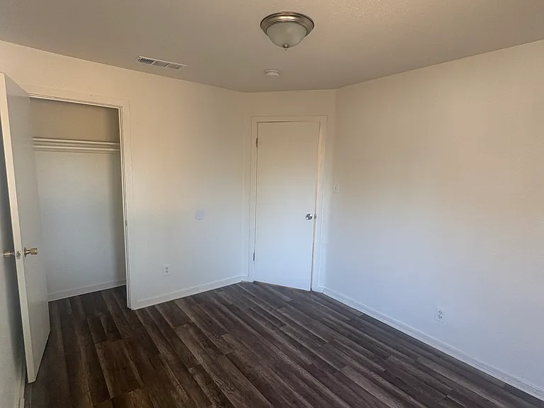 1517 N Millbrook Ave — Photo 9
