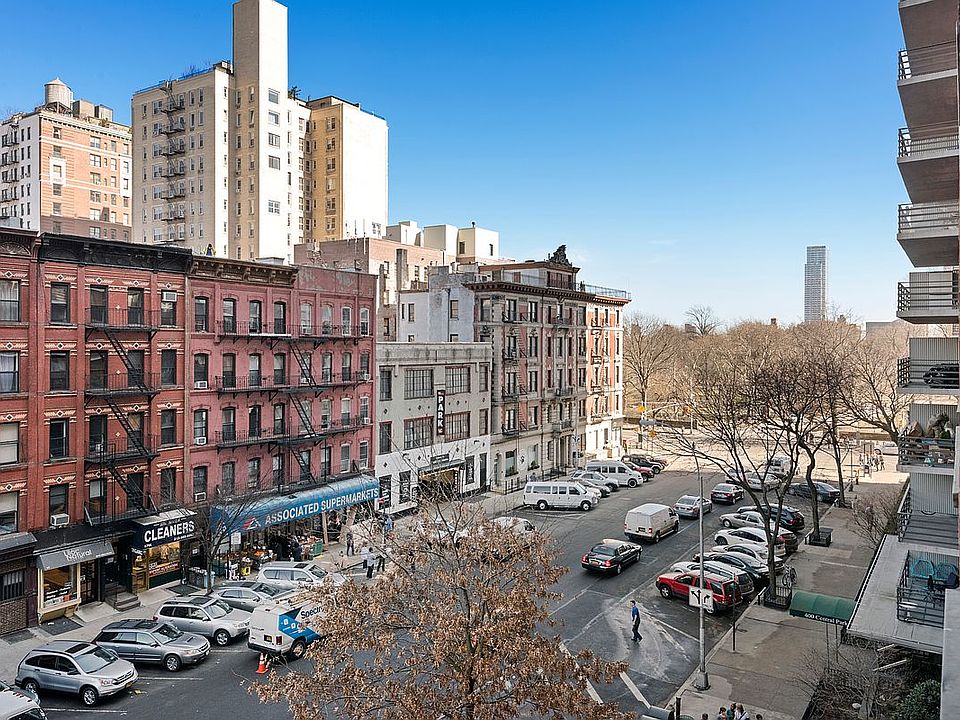 2nd image of 400 Central Park W APT 8H