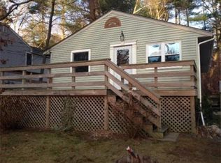 7 Beach Rd, Pembroke, MA 02359