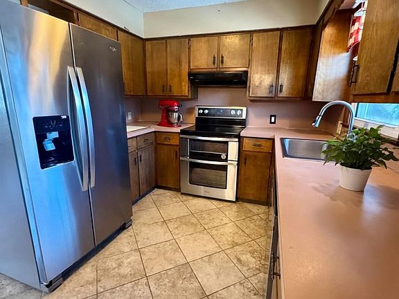 5th image of 2501 Webster Ave