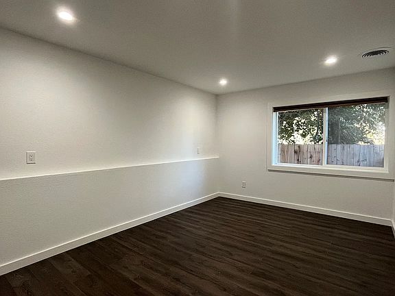 2nd image of 22659 Wildwood St
