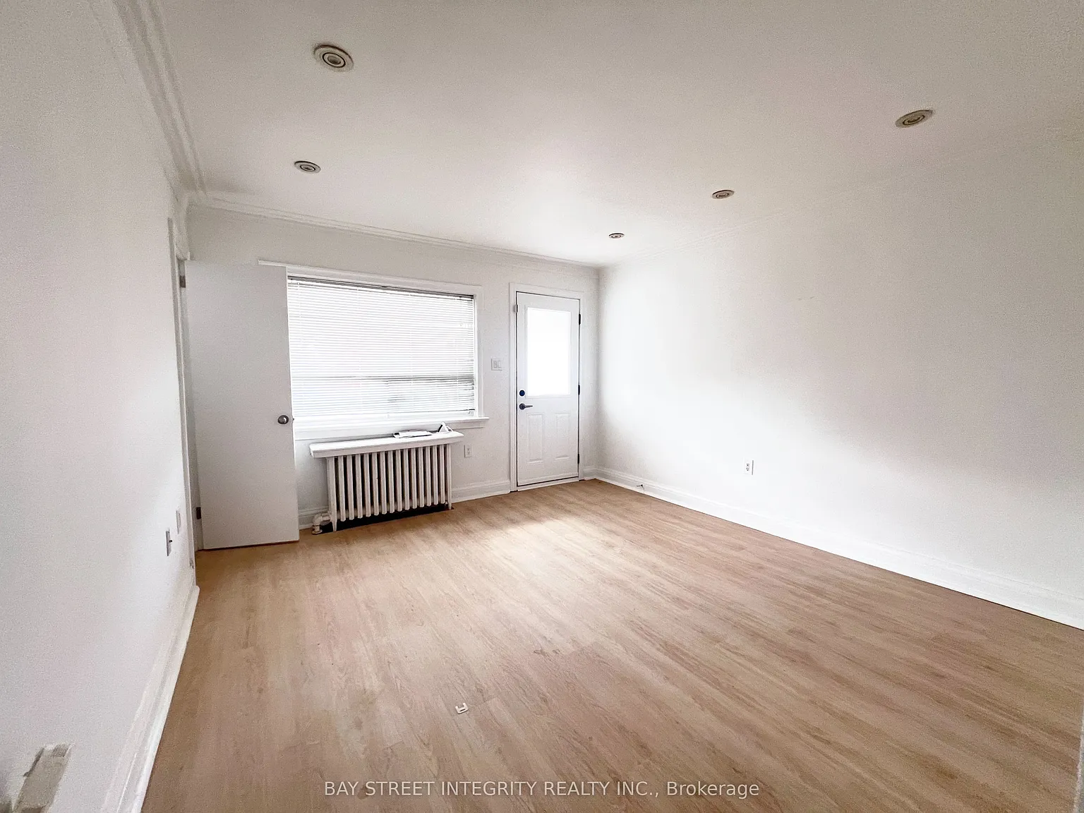 3 bed, $2,600 — Photo 3