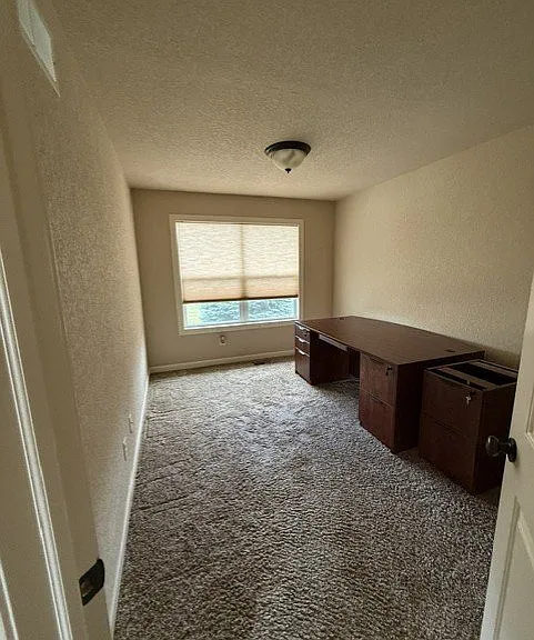 211 NE 19th Ct — Photo 15