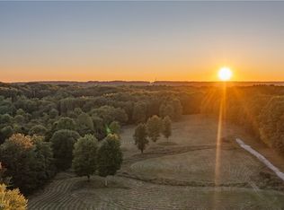 2222 N Hametown Rd, Akron, OH 44333