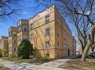 2903 W Cullom Ave #1, Chicago, IL 60618