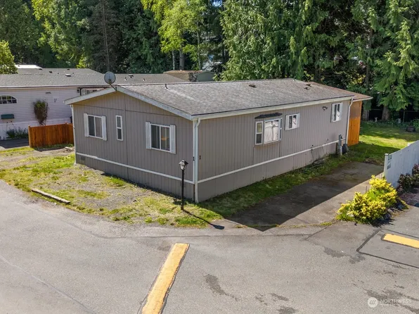 7701 Hardeson Road #1, Everett, WA 98203
