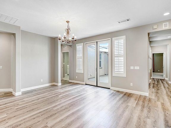 4th image of 31552 Whitecrown Dr