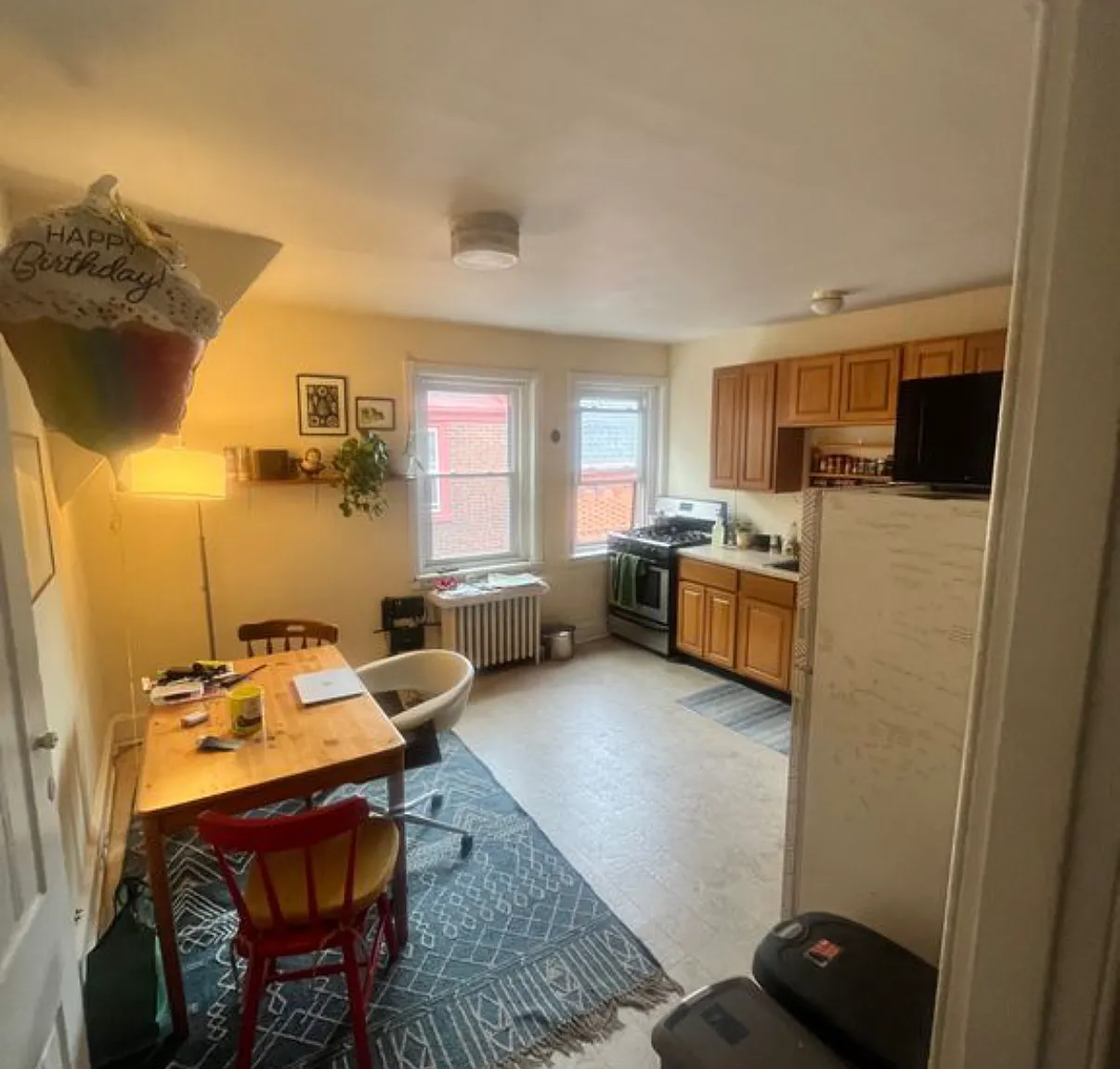 1 bed, 850 sqft, $1,350 — Photo 4