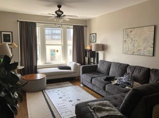 5707 N Clark St APT 3, Chicago, IL 60660