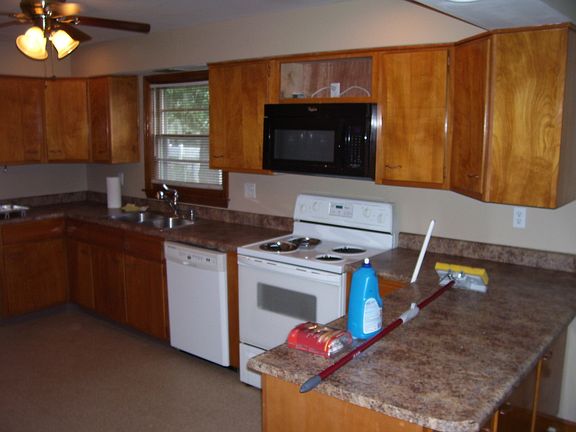 4th image of 3315 Heather Ln