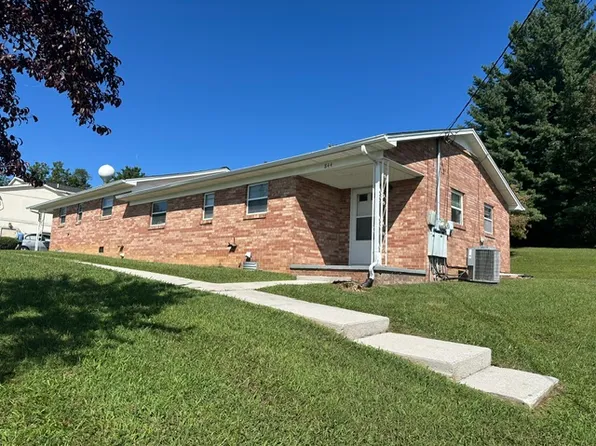 844 W 7th North St #844, Morristown, TN 37814