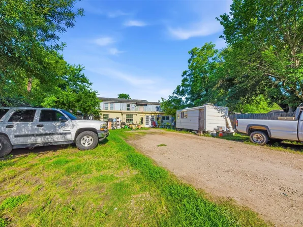 7807 Melrose St, Houston, TX 77022