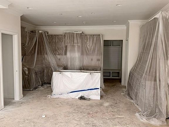 4th image of 404 Beeson Ct