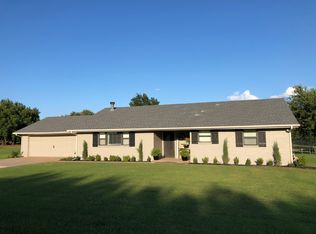 5112 Hughes Dr, Tuttle, OK 73089