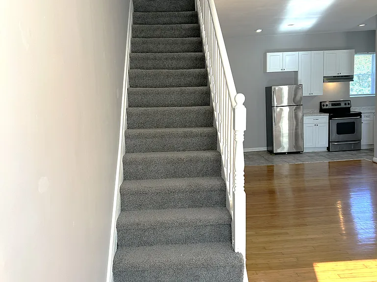 2101 Chelsea Ter #2 — Photo 12