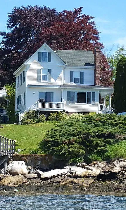 15 Eames Rd