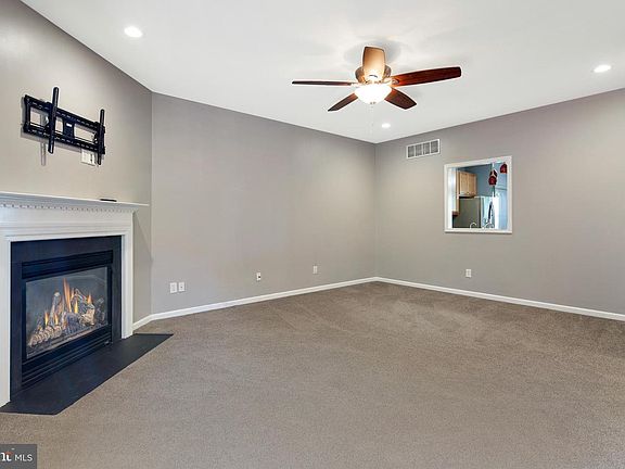 3rd image of 294 Camerton Ln