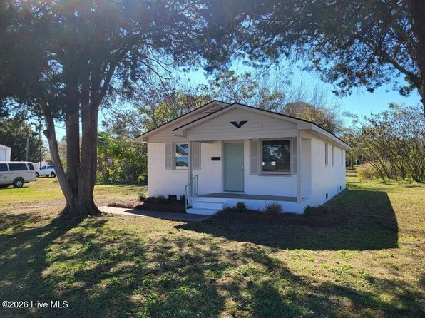 203 W King Street, La Grange, NC 28551