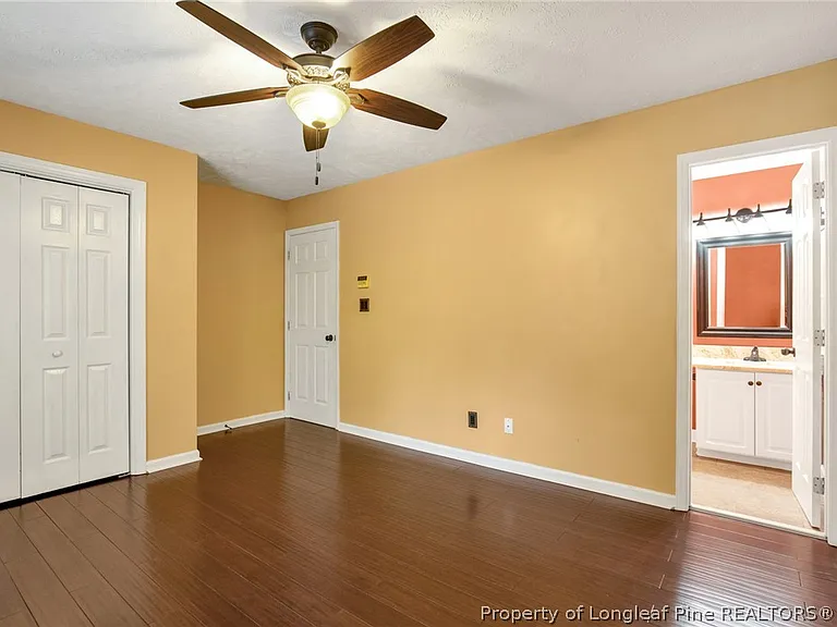 425 Cityview Ln — Photo 18