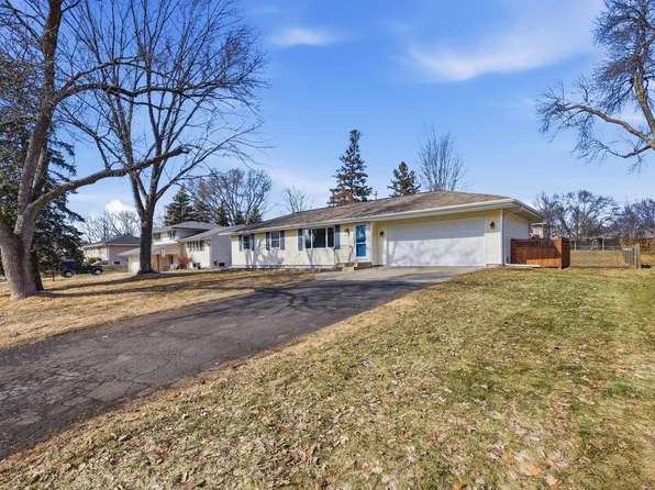 9130 61 1/2 Ave N, New Hope, MN 55428