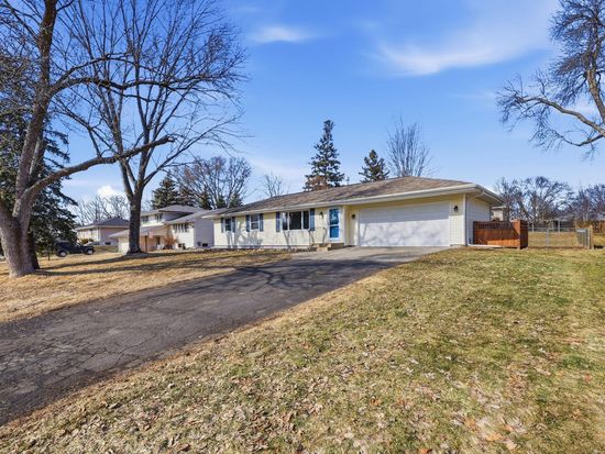 9130 61 1/2 Ave N, New Hope, MN 55428