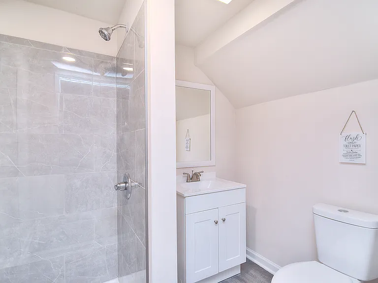 Chestnut Lake Dr — Photo 10