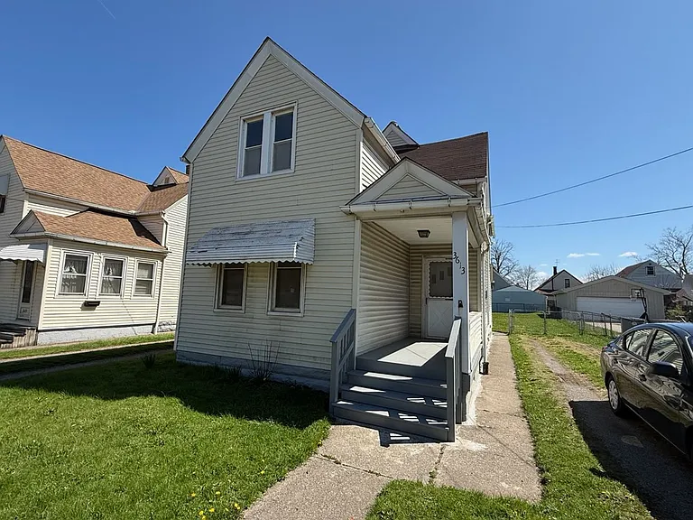 3613 E 46th St — Photo 14
