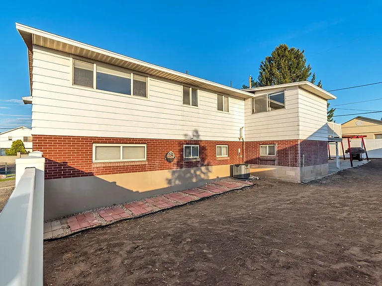 4018 S 4800 W — Photo 18