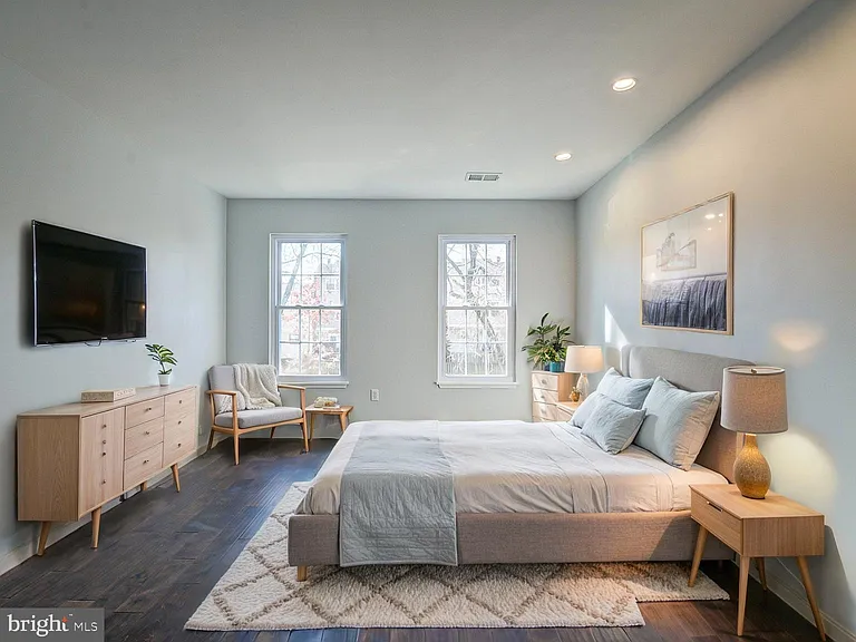 5 Climbing Ivy Ct — Photo 32