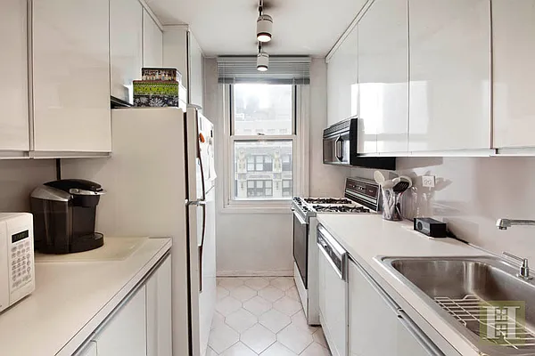 Sold by Halstead Real Estate | media 13