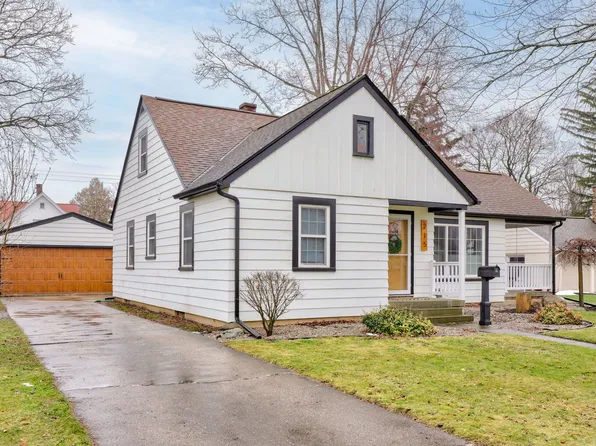 215 Trinklein St, Frankenmuth, MI 48734