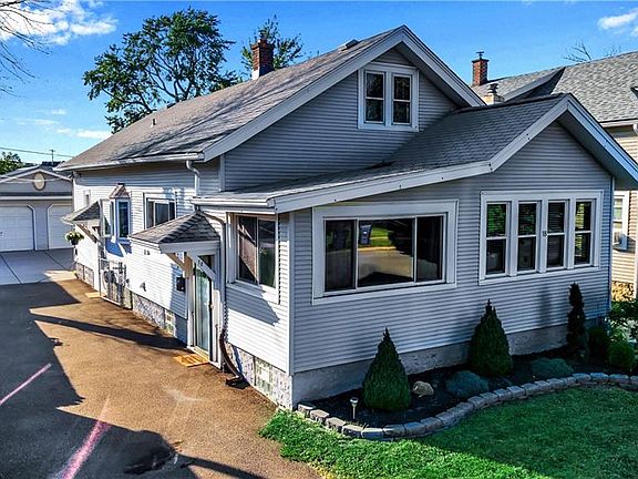 2nd image of 18 Chamberlin Dr