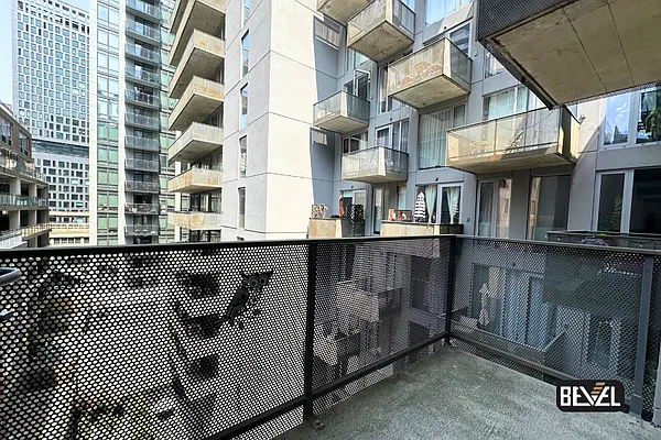 Rented by The KCI Group | media 12