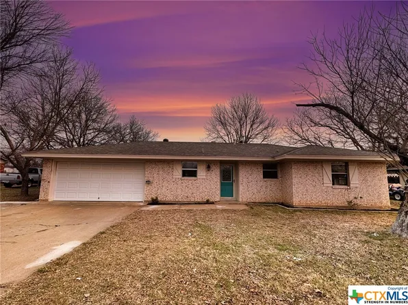 316 Gateway Cir, Gatesville, TX 76528