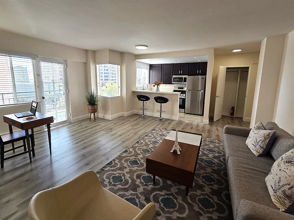 10401 Wilshire Building