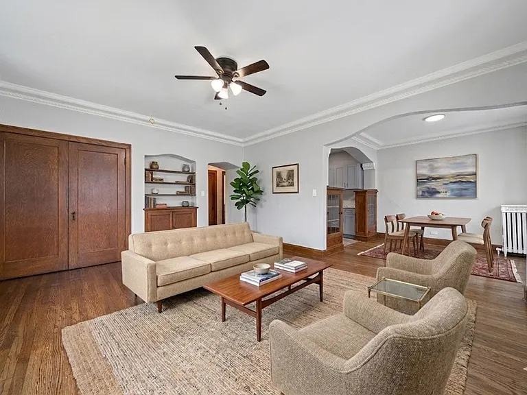 Bella Casa Apartments — Photo 13