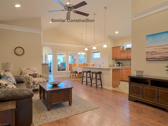 4th image of 85 Gavins Ct NW