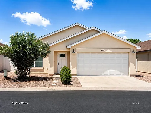 1600 E Kelson Pl Photo 1
