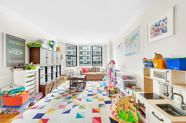 Rented by Corcoran | media 17