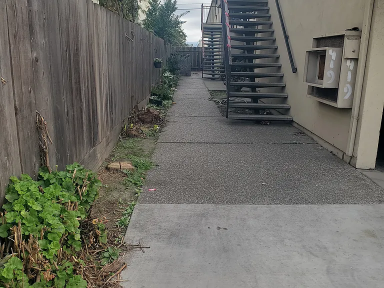 419 California Street — Photo 1