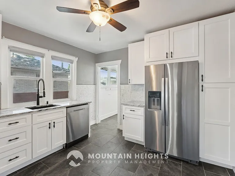 138 E Harvard Ave — Photo 10