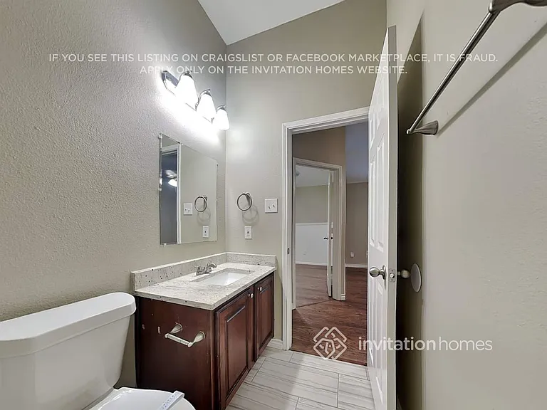 510 Maplewood Dr — Photo 14